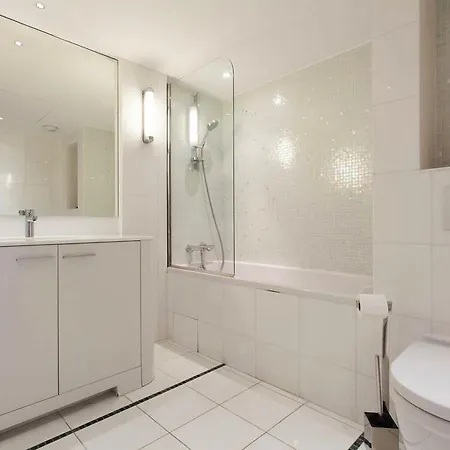 Carlton Riviera Apartman *