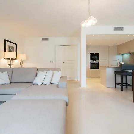 Carlton Riviera Apartman
